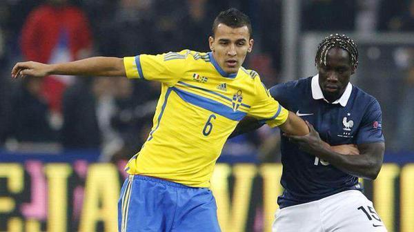 130Ibra's tweet photo. نجم منتخب السويد نبيل بهوي يوقع للأهلي ، ولككككككككم في معقققل الملوكك http://t.co/FurwB4bPgX