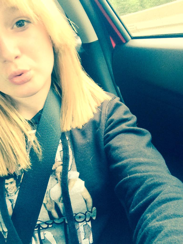 kkcramer21's tweet photo. Hair cut 😍 http://t.co/YKi5Q8lyy4