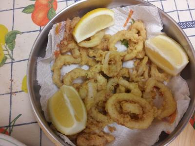 Questa sera, a Loano, appuntamento gastronomico con la "Sagra del fritto misto di pesce" turismo.provincia.savona.it/it/manifestazi…