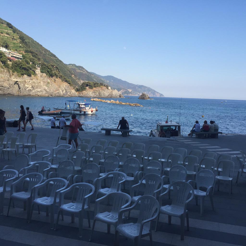 #MonterossoAlMare questa sera Micheal Rosen trio <a href="/SpeziaJazz/">Spezia Jazz Festival</a> <a href="/LiguriaNotizie/">Liguria Notizie</a> <a href="/AnsaLiguria/">Ansa Liguria</a> <a href="/ilsecoloxix/">Il Secolo XIX</a> <a href="/ComuneSpezia/">Comune della Spezia</a>