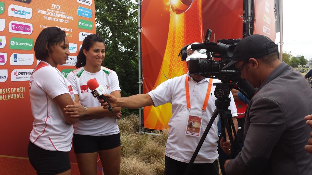 De Marokaanse dames Ikram/Mahassine zijn ook te volgen op de Marokaanse televisie. #WKBeach2015 #Rotterdam