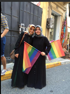 ho visto questa i #Istanbul  mi sono commossa c'è speranza .perchè ci vuole coraggio manifestare dove  ti massacrano
