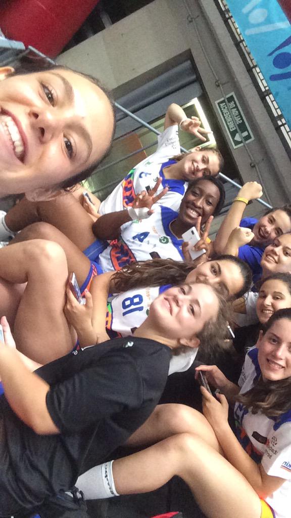 LidiaBenktib's tweet photo. A LA FINAL!!!!!!!!!!👊👊👊👊👊👊  #GranollersCup2015 #GCup2015 #JuvenilFemení #BMG http://t.co/JoAwWVDoI4