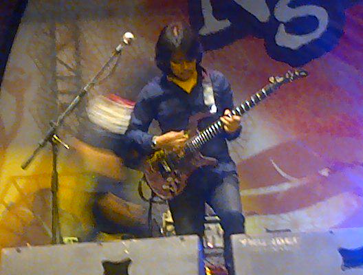 AMazmudin's tweet photo. Wktu di tipar cakung jaktim bli @dewabudjana http://t.co/r7NrqBpFfw
