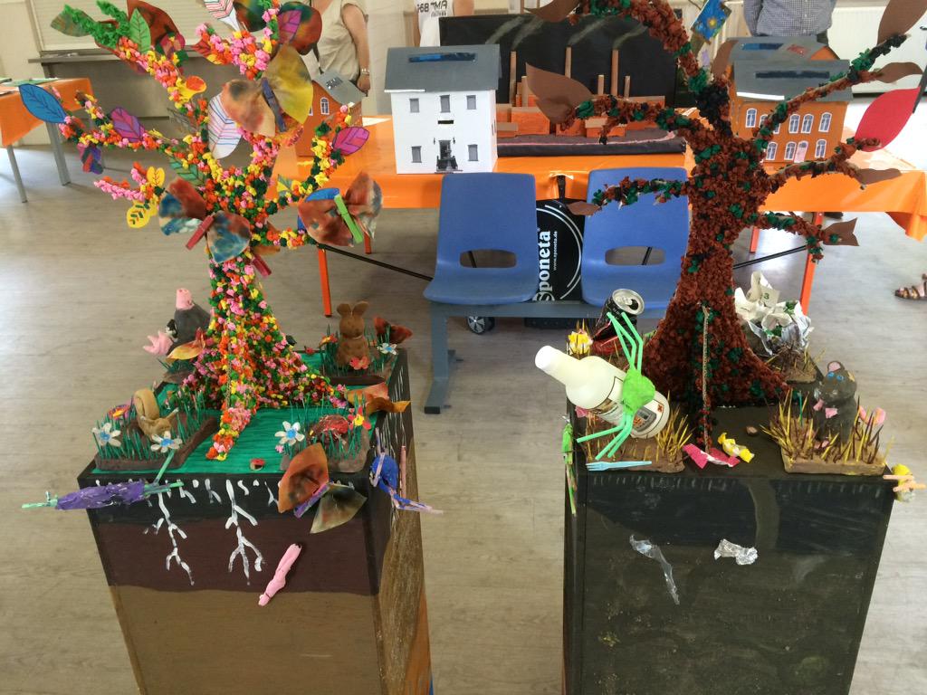 Vanmiddag eindfeest bezocht ivm sanering zinkassen AbdK in Budel-Dorplein. Prachtige kunstwerken van onze scholen!