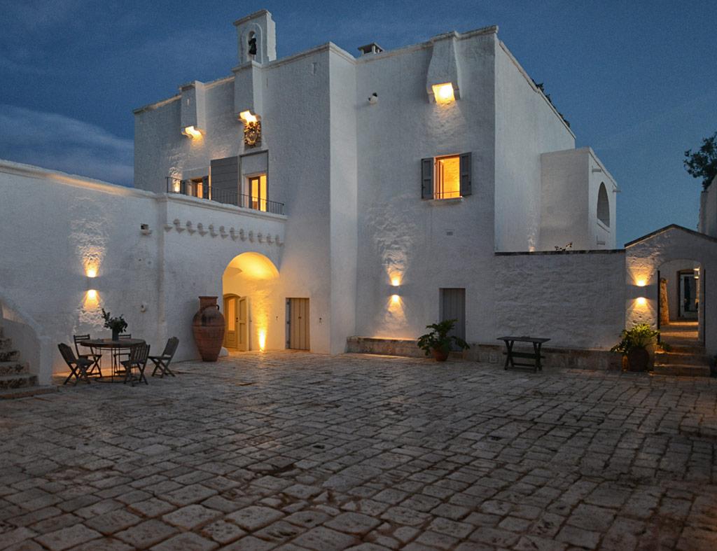 elle_es's tweet photo. Descubre esta casa de ensueño en Italia en la que, además, te puedes alojar: http://t.co/jq4fQKBoTL http://t.co/cyMHaZUpbP