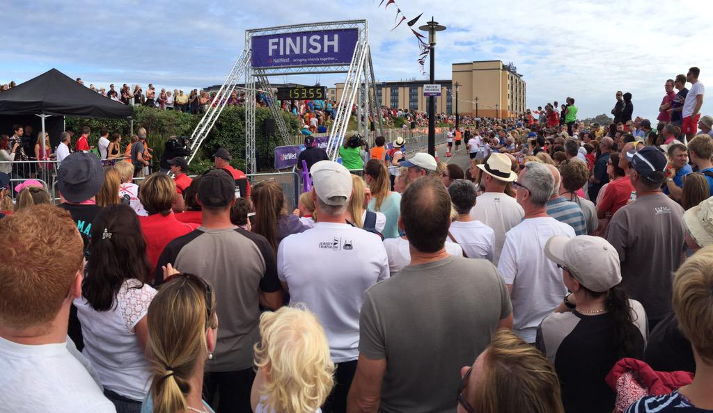 Waiting for @Hawky1 to come in for his gold medal! <a href="/NWIslandGames/">NatWest Island Games</a> #Jersey2015 #nwig