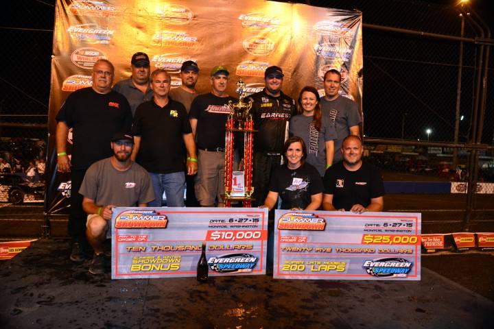 EarnestPerform's tweet photo. Congrats to the Pollard team and everyone that helps @FiveStarBodies @FKrodends @HamnerRacing @JRiShocks http://t.co/1KTVVEkKVO