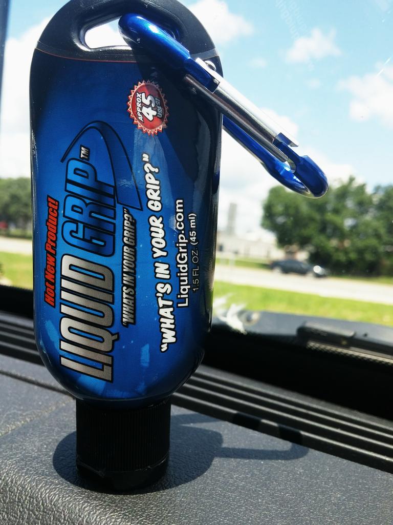 Need some gripping help? Try this @liquidgrip. Great at keeping the bar in your hands &amp; the weights off the floor.