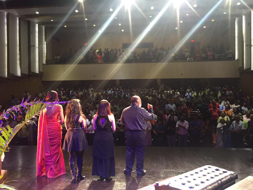 Agpworld's tweet photo. Thank you Delhi! You have been amazing. We are overwhelmed by the response #2totango3tojive #delhi #theatre http://t.co/j2ZqVHGFBH