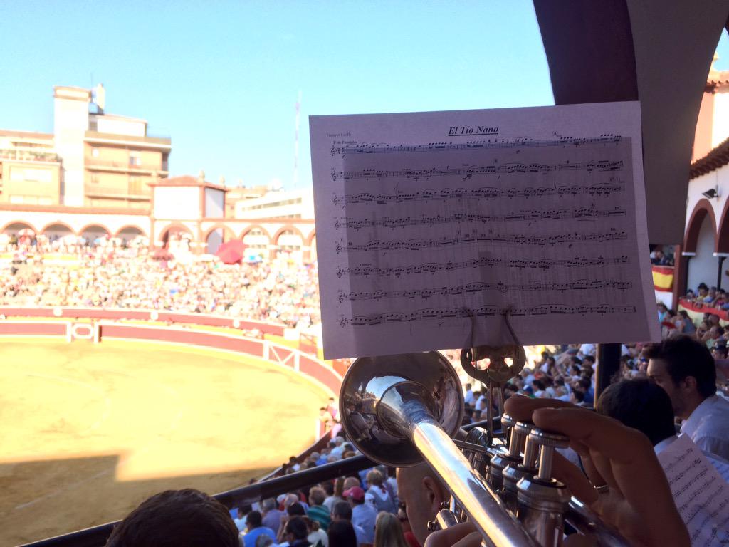 SoriaBanda's tweet photo. Ahora "El Tío Nano", de nuestro compañero José Ángel Saínz Calonge para el amigo y compañero Nano #Soria #SanJuan2015 http://t.co/iCO8EOR6QC