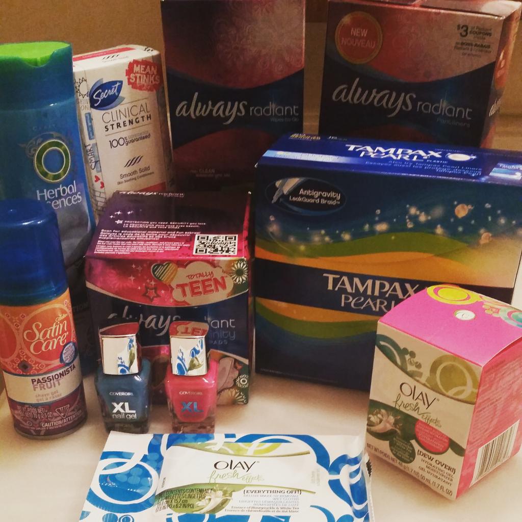 BekaWilson's tweet photo. Happy for my new box, but sad to know it's the last one from @beinggirl :( #BeingGirl #BGCrew #ad http://t.co/n5gTrM47wz