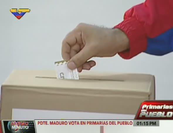 VTVcanal8's tweet photo. #TodosAVotarHoy | Primarias del Pueblo: Queda depositado voto del presidente del PSUV @NicolasMaduro http://t.co/Sipo2ppWnv