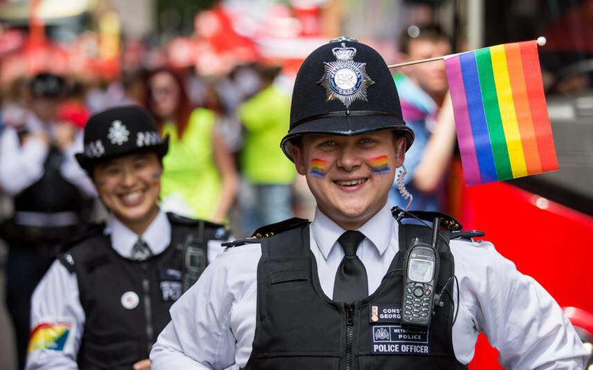 This how you should police #Pride - #solidarity with the Turkish #LGBT community &amp; those at #istanbulpride #LoveWins