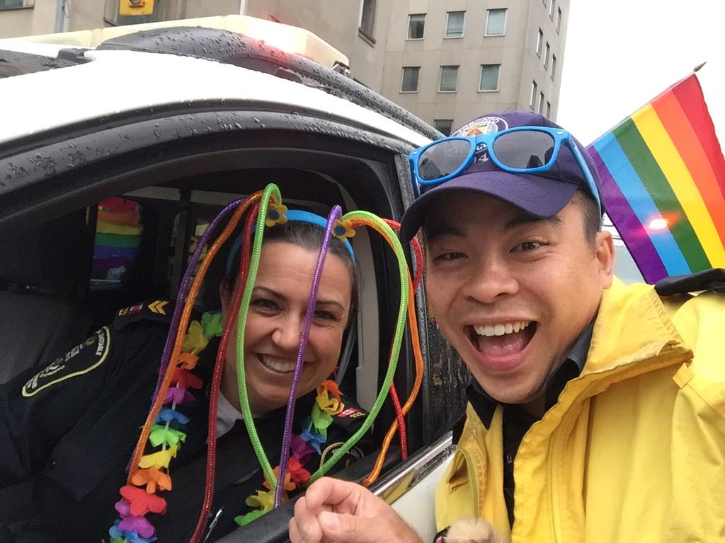 AlexLiComms's tweet photo. Thx for coming to join us! #PrideTO #PrideTO2015 #HappyPride @PrideToronto @TorontoPolice #LoveWins @UTMCampusPolice http://t.co/A9jVt99VcC