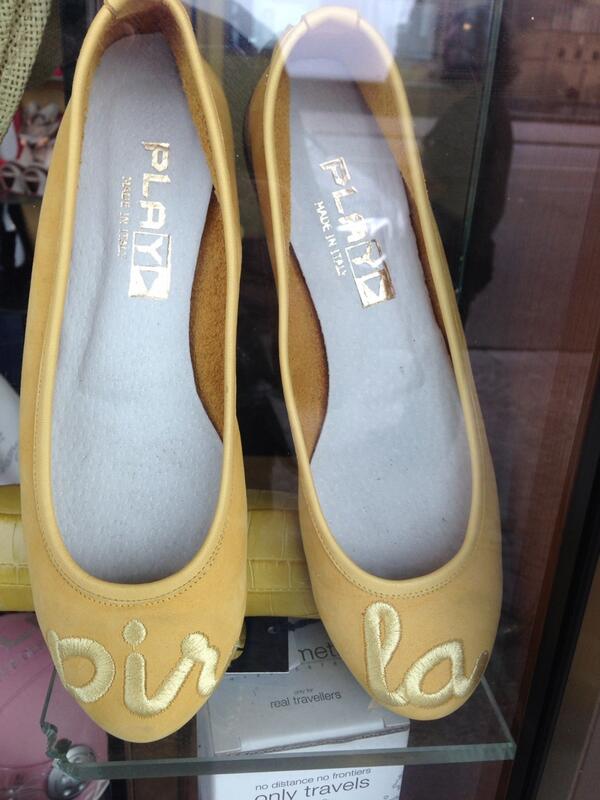 Eventualmente in giallo.