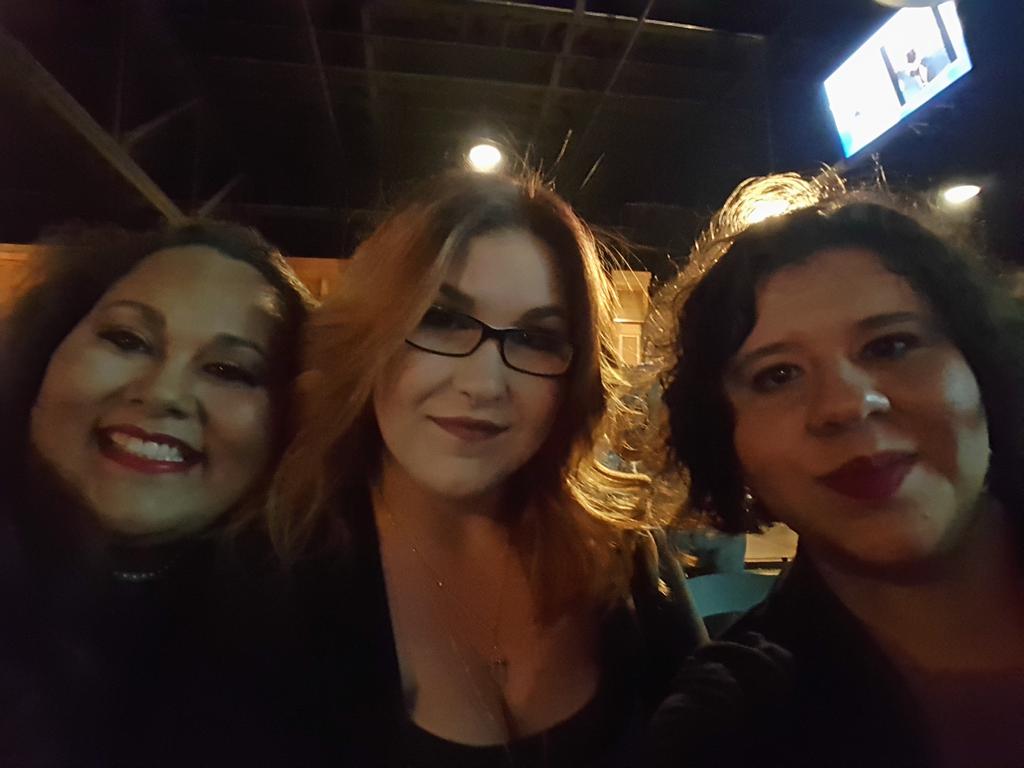 cvela15's tweet photo. Looking glamorous #oglefaceoff http://t.co/sLYKG3iCbS