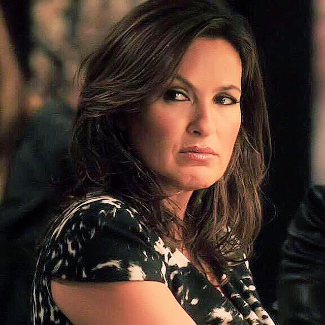 MariskaMission's tweet photo. Benson death glare. 😏😮

#AlmostLethal http://t.co/jZfNpB1t7G
