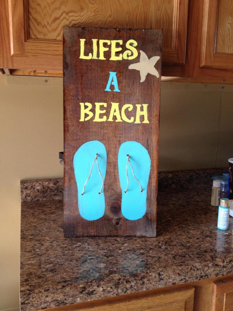 Sportsmeisters's tweet photo. My wifes creativeness #SummerSign http://t.co/LPIJRpBw4F