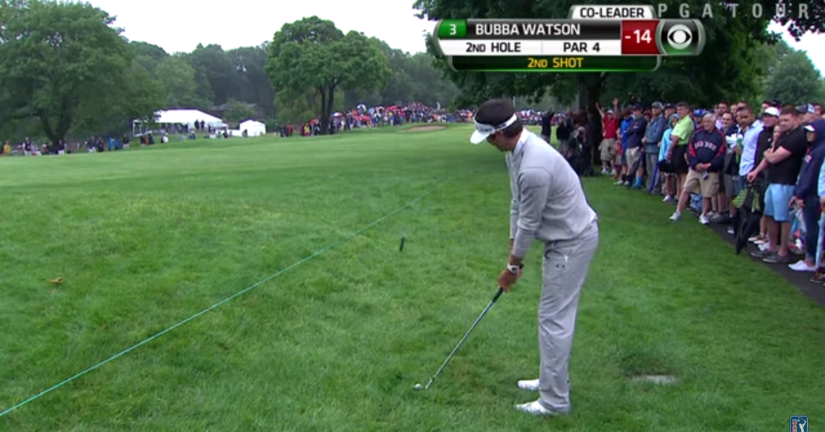 GolfDigest's tweet photo. Video: Fan offers advice to Bubba Watson, he does opposite and hits it to 4 feet – http://t.co/VVEZbLv7LY http://t.co/I9L1NfeyB6