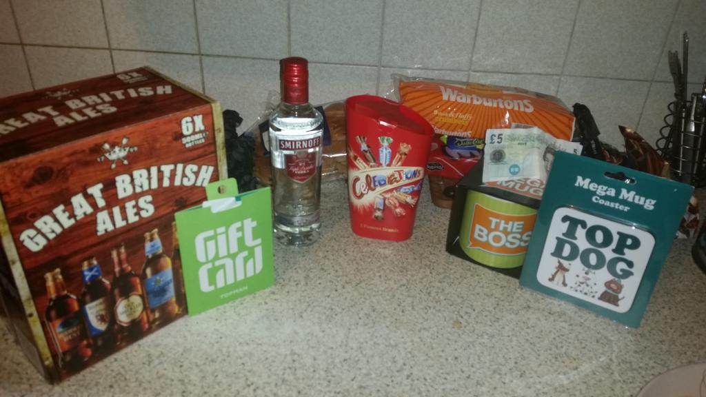 CraigWolfendale's tweet photo. Thank you everyone @RoseofLancs for the  lovely present going to miss you all, hope to see you all soon http://t.co/ns5T5FWOaL