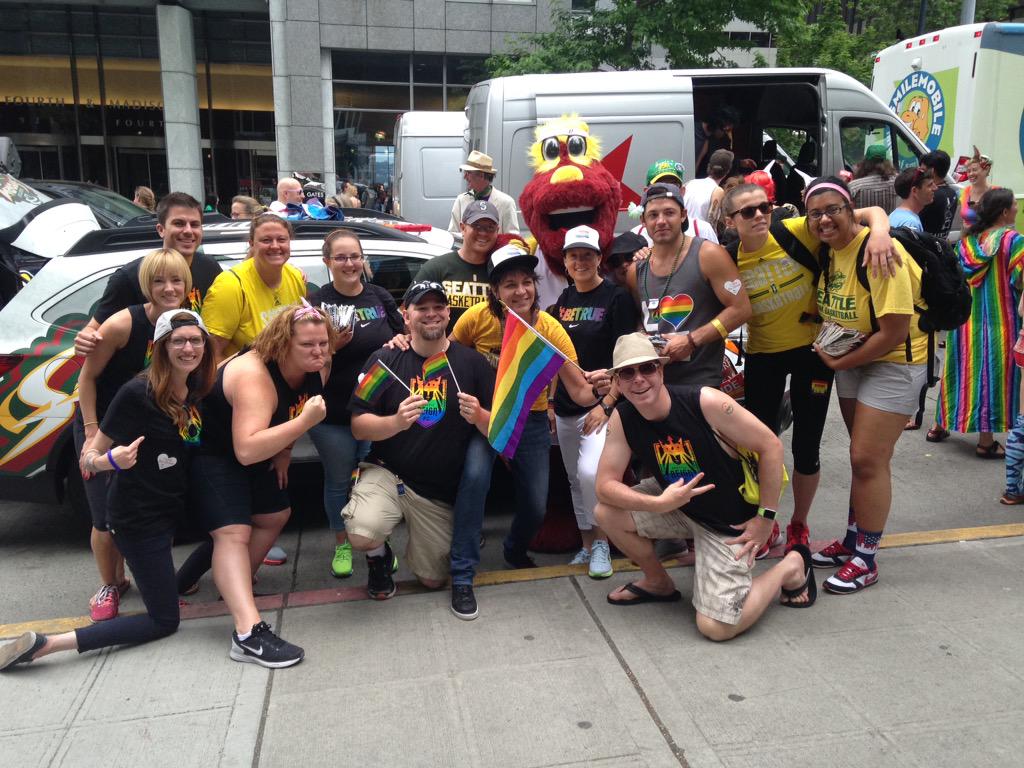 SteveTVNews's tweet photo. So fun to be walking with the @seattlestorm & @SeattleReignFC today! #SeattlePride #seattlepride2015 http://t.co/LEp7DO8WLu