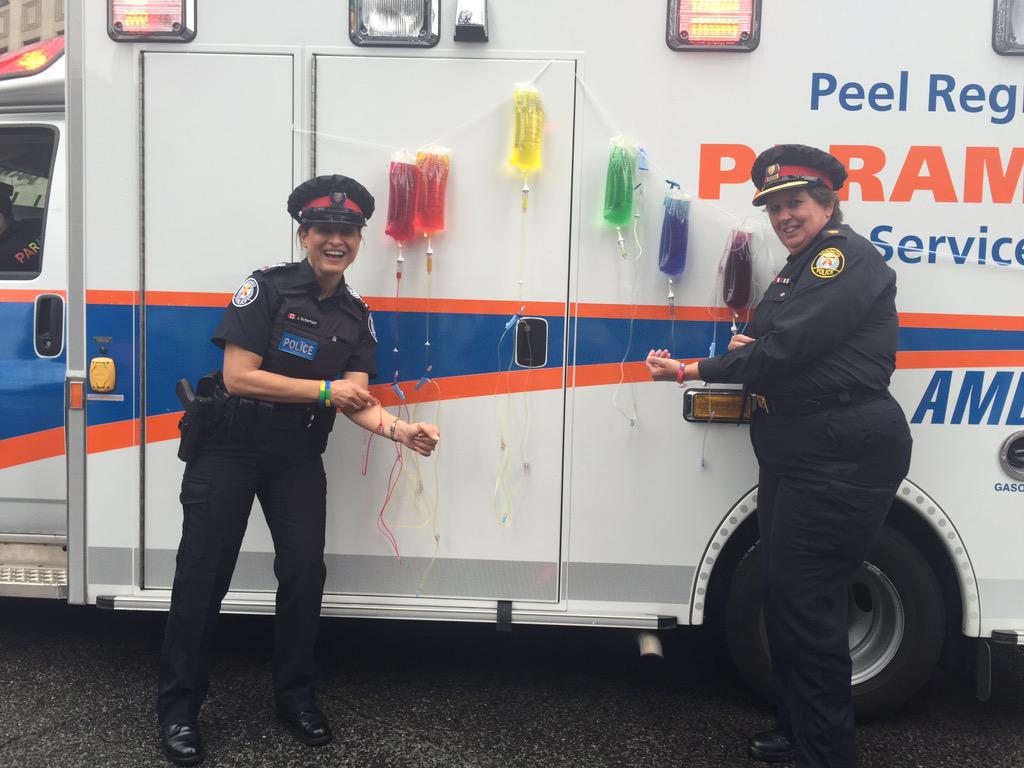 AlexLiComms's tweet photo. HAPPENING NOW | #PrideTO #PrideTO2015 #HappyPride @PrideToronto @TorontoPolice #LoveWins @Supt_Byrnes working 2 hard! http://t.co/wNGp1ALspL