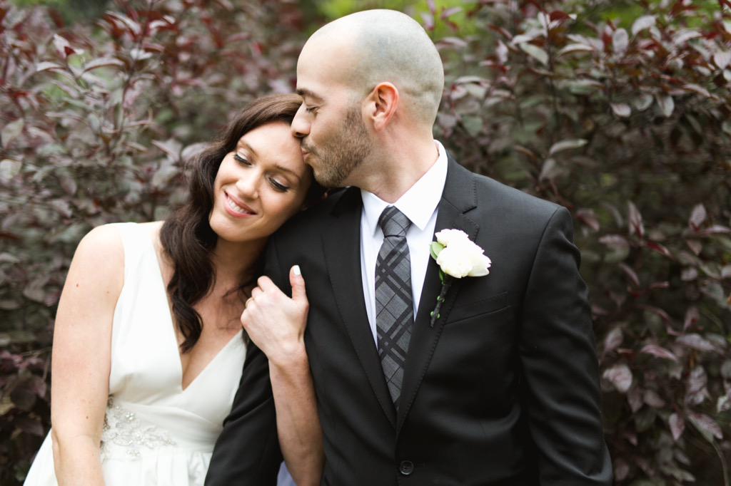 DaphneandDean's tweet photo. Warm summer rain and sweet, sweet love. #daphneanddean #wedding http://t.co/PZ0MsnLmsF