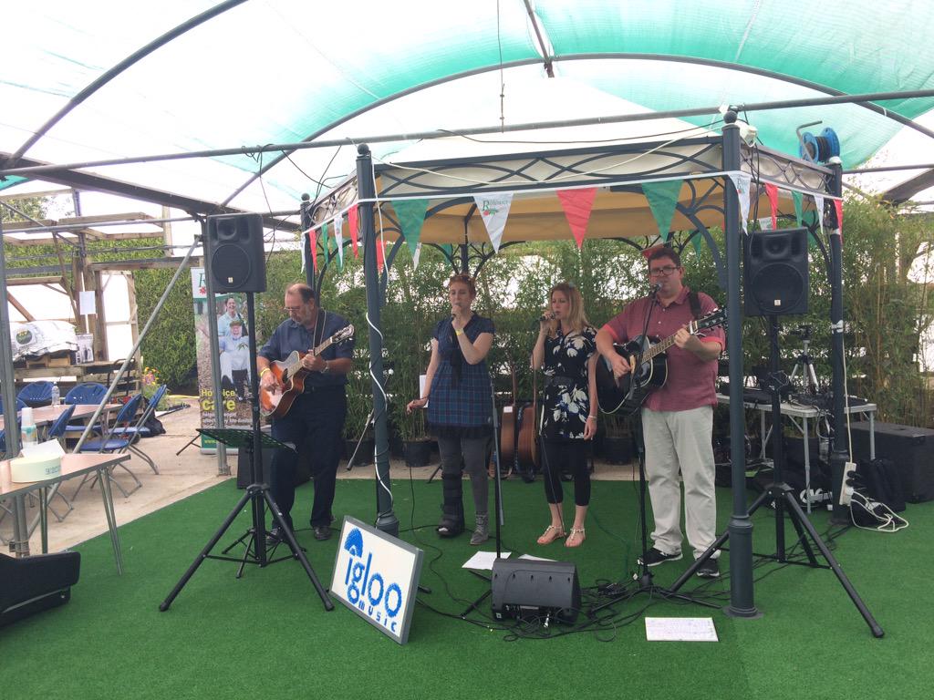 <a href="/QuinzheeMusic/">Quinzhee</a> you were fab today <a href="/MountFolly/">Mount Folly Nurseries</a> charity festival! Great songs x great feeling group x <a href="/naomiandjack/">Naomi House & Jacksplace</a>