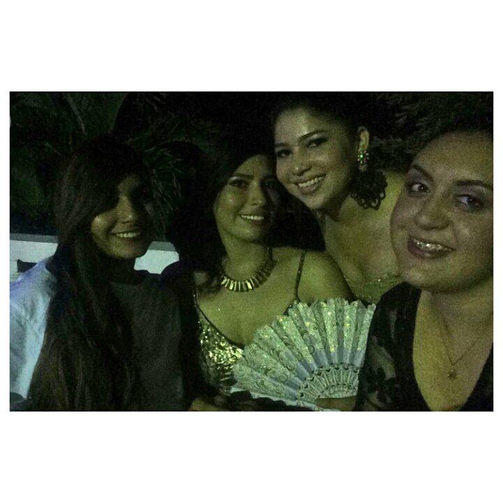 julianapardo02's tweet photo. Las la parte norte @Aliciapertuz18 @PaulaDiazMontes #maria5k http://t.co/y94KR3uiHD