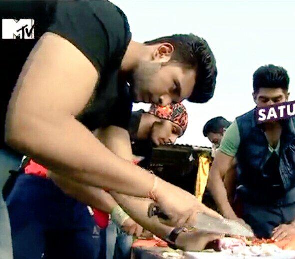 naeemaafzal's tweet photo. @FCkkundra #FunwithFckk kkundra Cook http://t.co/sfV58Lh5wm