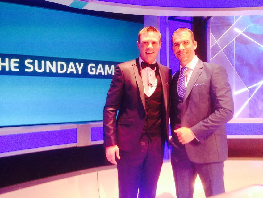 tomas5ky's tweet photo. @Lapel1865 bow tie risky but lapel say it's the way to go @dessiedolan looking good too in @Lapel1865 http://t.co/5wVjwOw2kR