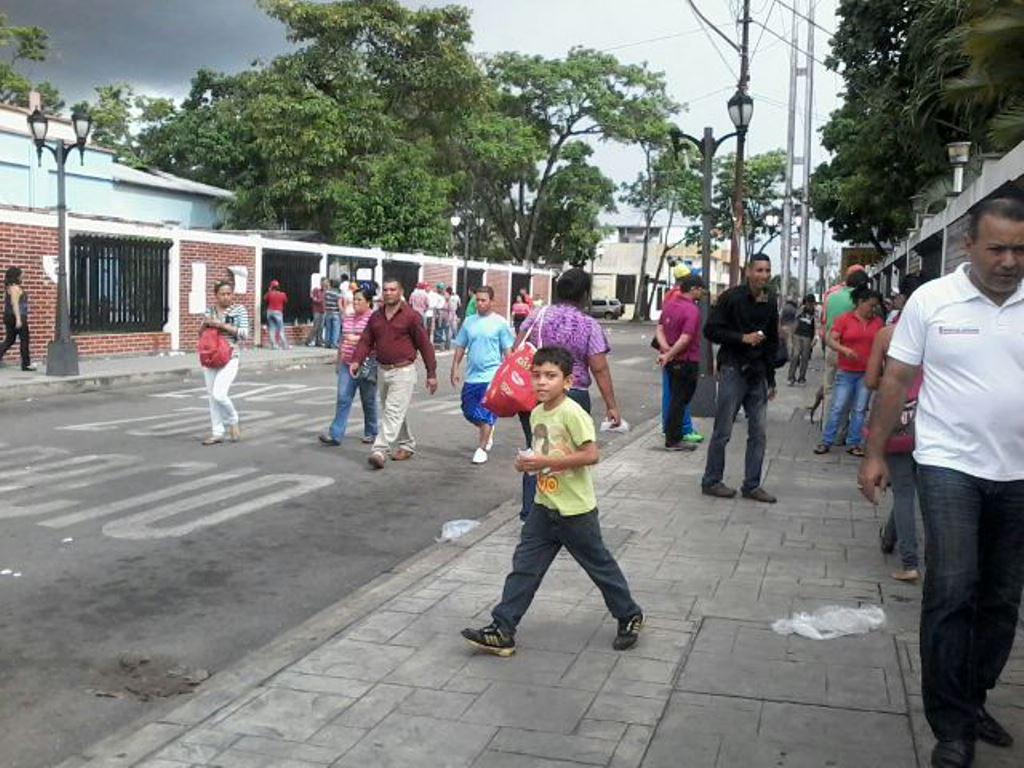 MILENBACA's tweet photo. #PsuvVictorioso Desde Monagas activados,compromiso de Patria @CarmenDeyamira @HectoRodriguez @rodulfohumberto http://t.co/ZAfpp6GtL6