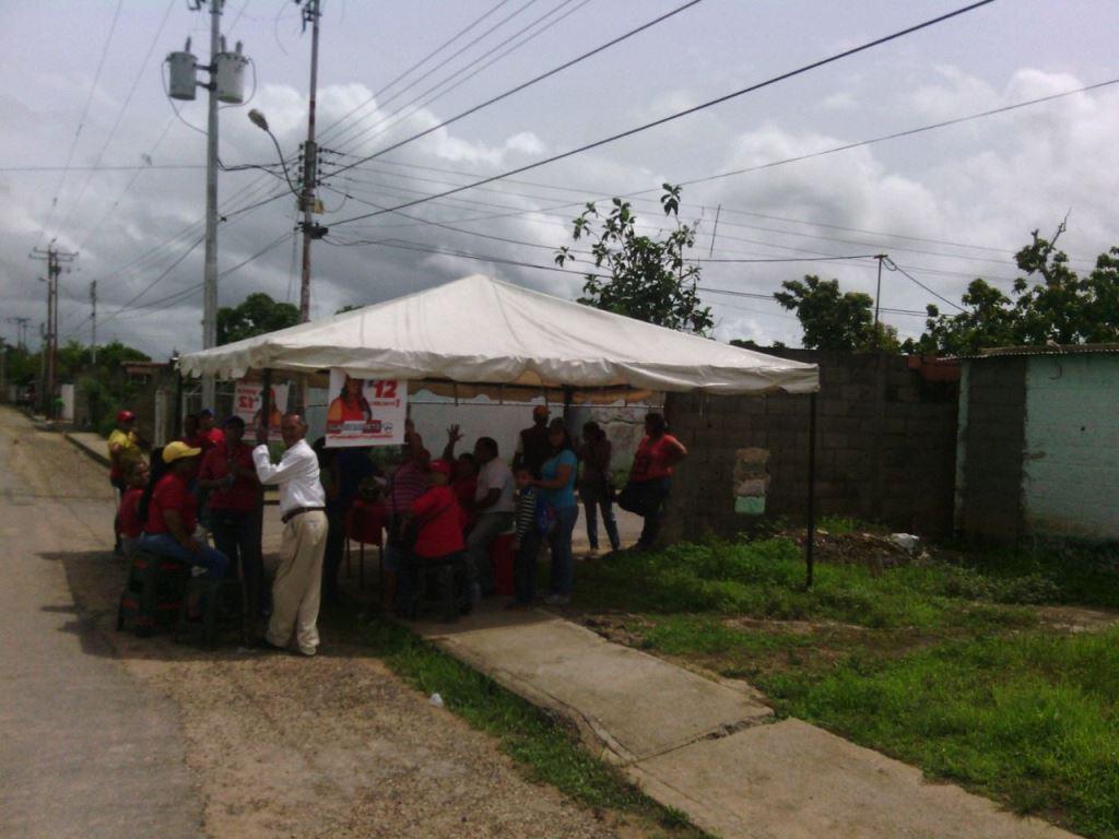MILENBACA's tweet photo. #PsuvVictorioso Desde Monagas activados, aun quedan 2 horas y media @CarmenDeyamira @HectoRodriguez @rodulfohumberto http://t.co/YZziJWNeG3