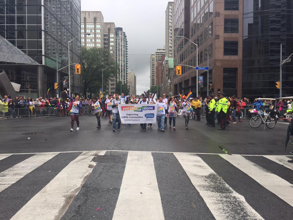 AlexLiComms's tweet photo. HAPPENING NOW | #PrideTO #PrideTO2015 #HappyPride @PrideToronto @TorontoPolice #LoveWins http://t.co/wcwevsKS7I