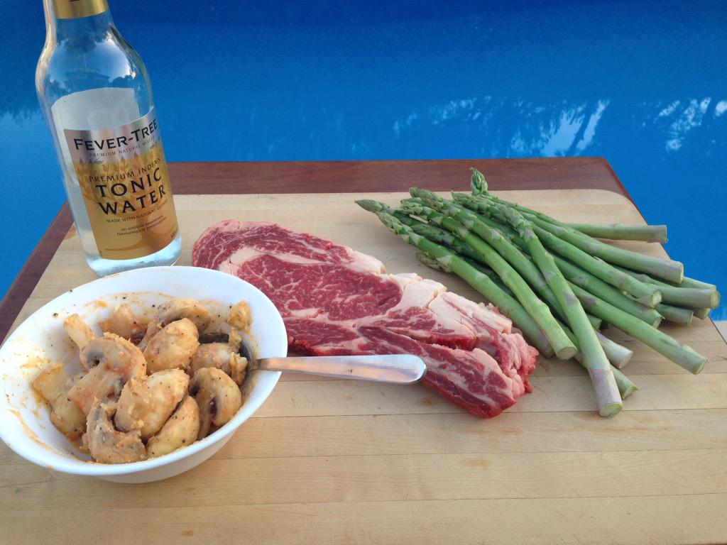 Howard_Bancroft's tweet photo. @craig_bancroft @cookerytutor @NigelHaworth @vinnyyu1 Never had Txogitxu Japanese entrecôte. Perfect BBQ 30 Degrees! http://t.co/G3WMZKrUu0