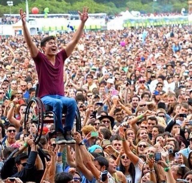 arsenalcraig_'s tweet photo. The best Glastonbury pic I've seen http://t.co/EMJZpRGEiw