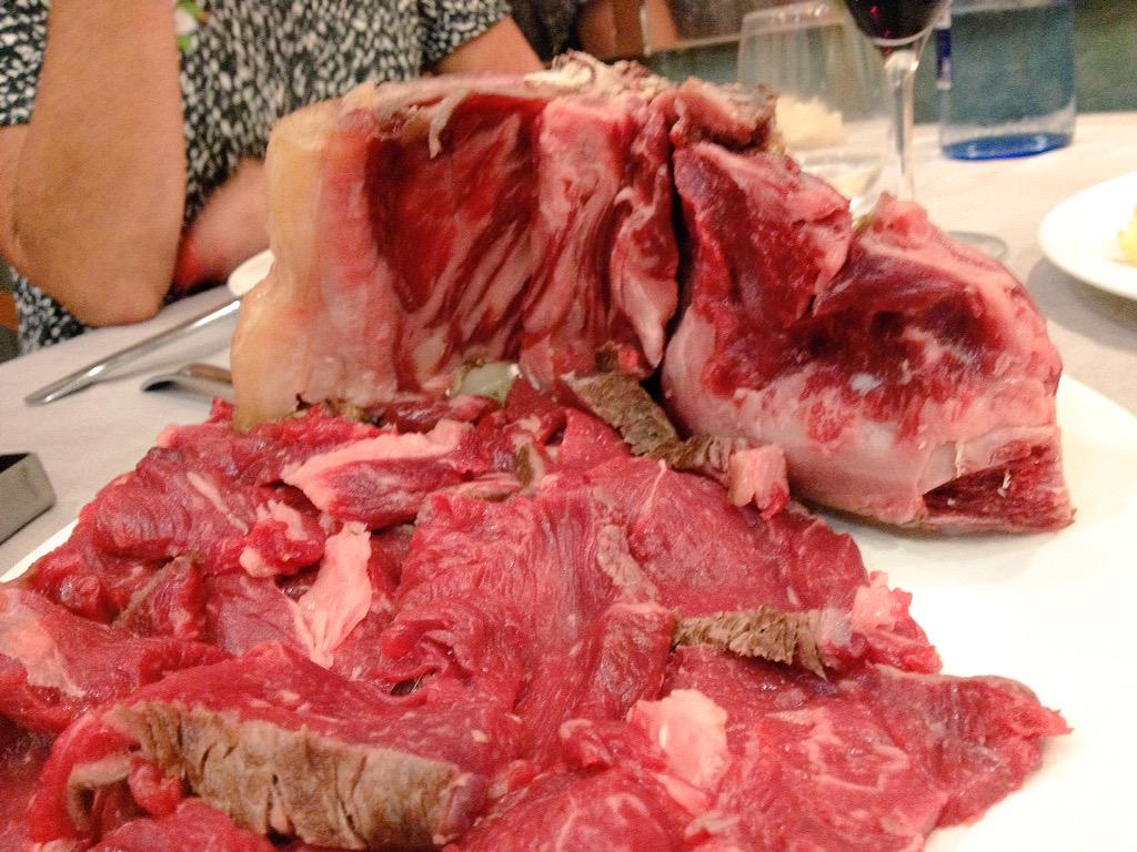 CasaBarqueiro's tweet photo. Muy... muy... muy!! ;) #TeQueremosMaria RT @MariaCheda: Muy... Pero muy muy! @CasaBarqueiro http://t.co/IyAYUgcWg8