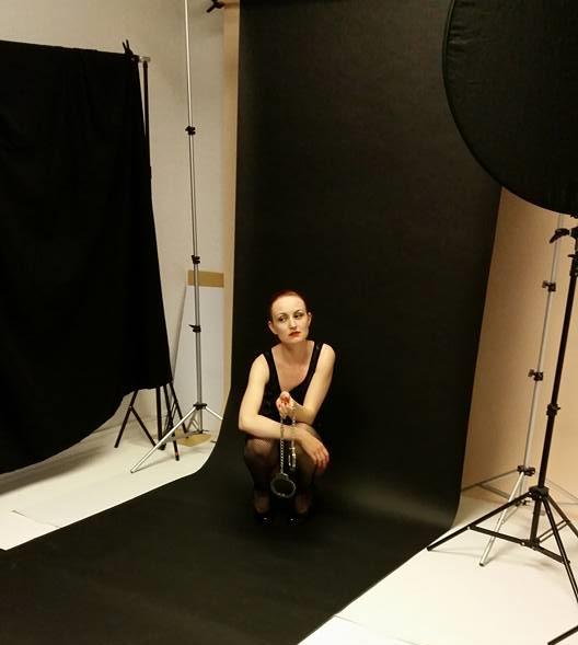 #BTS snapshot by Sabrina Fenn of me at work in the studio this afternoon! I also posted a location pic<a href="/tag/bts"class="tags">#BTS</a>