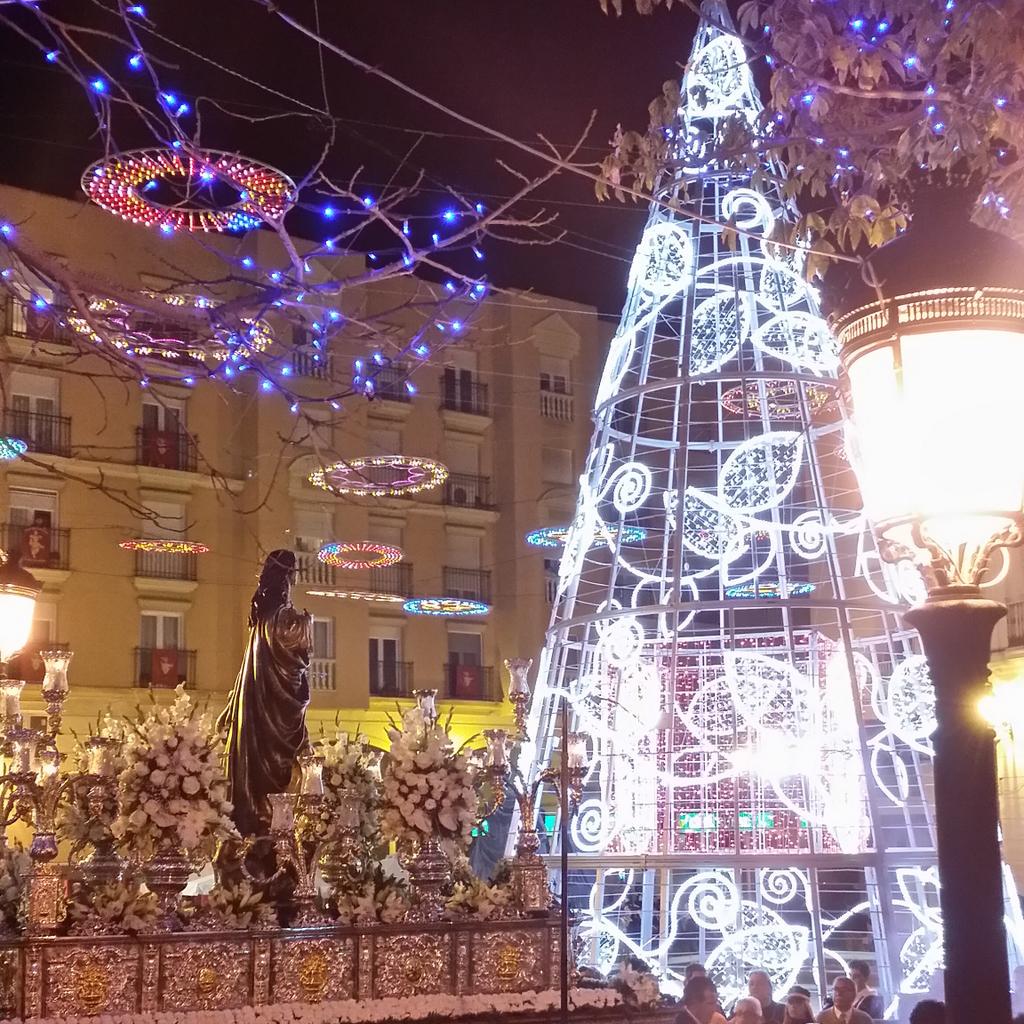 CurroRuizCalero's tweet photo. #lalineahadichobasta este es mi pueblo !!! La Línea de la Concepción http://t.co/c2faVyQ2ym