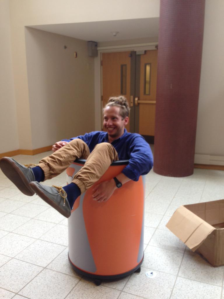 CTrue201's tweet image. When you&apos;re trying to clean up from NJSLC and the delegates want to hang out #NJSLC2015 #SantaClara