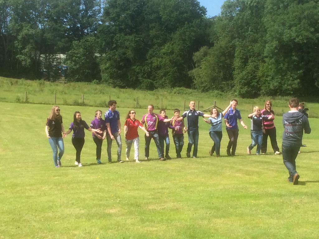 CeredigionYFC's tweet photo. Ffilmio ar gyfer y Fideo Hyrwyddo CFfI Ceredigion @CFfICymru #awryfc http://t.co/jo0sO3qtF5