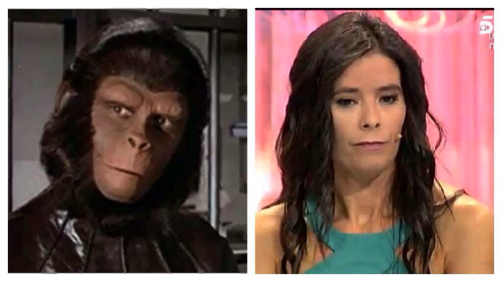 Colmenero's tweet photo. Gemelas. #DebateSV11 http://t.co/3b1xROJgKm