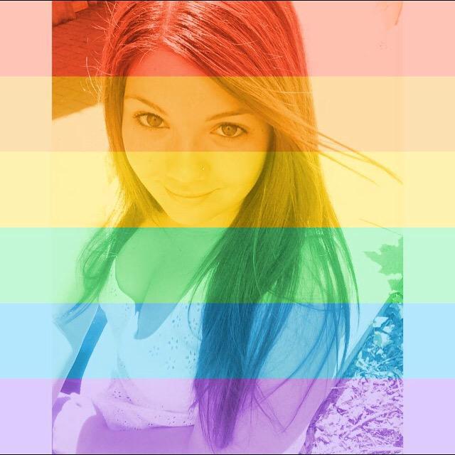 whocaresssugh's tweet image. #loveislove #lovewins #waytogoUSA