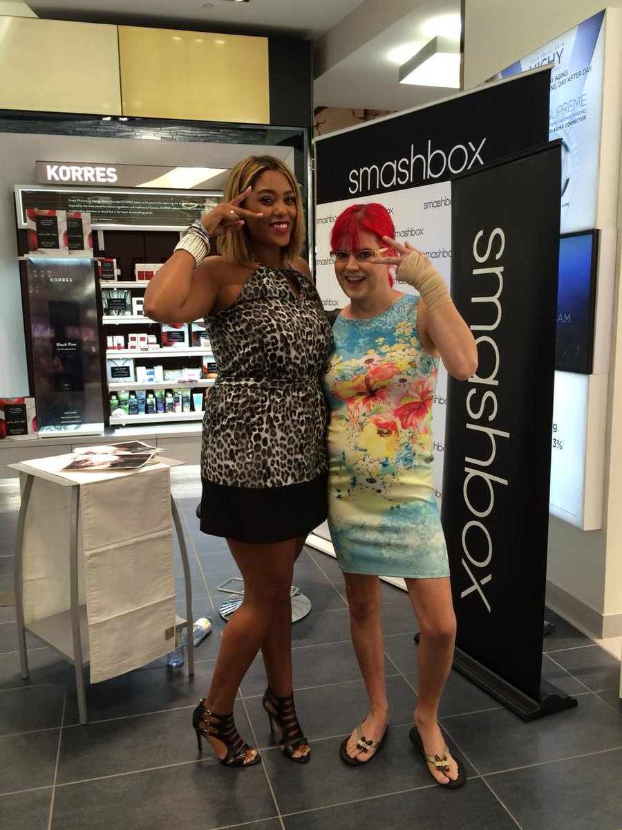 BBCanSource's tweet photo. Hanging with @miss_curvy_B at her first meet and greet in #YYC #BBCAN3 http://t.co/ZrfHsWUAHN