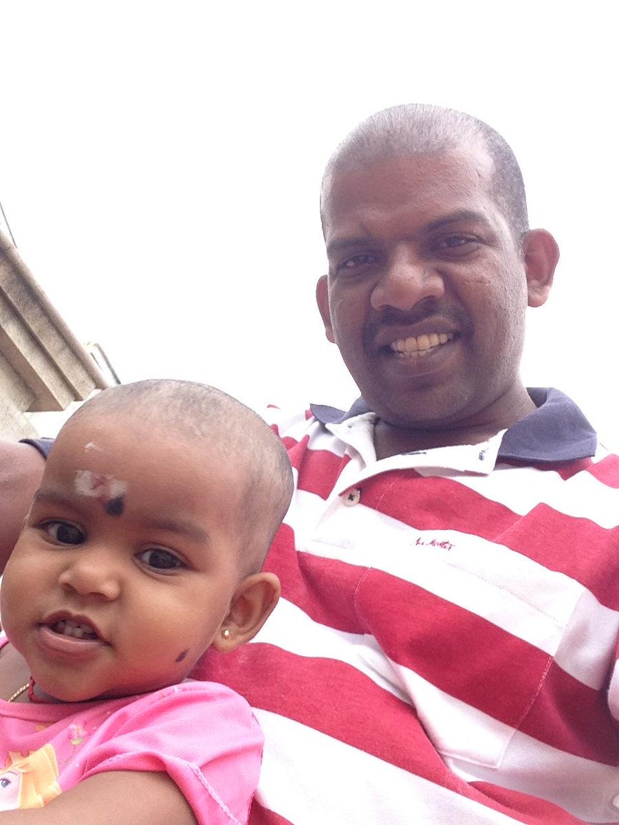 #SelfieWithDaughter CIncQtfVAAAzH_r