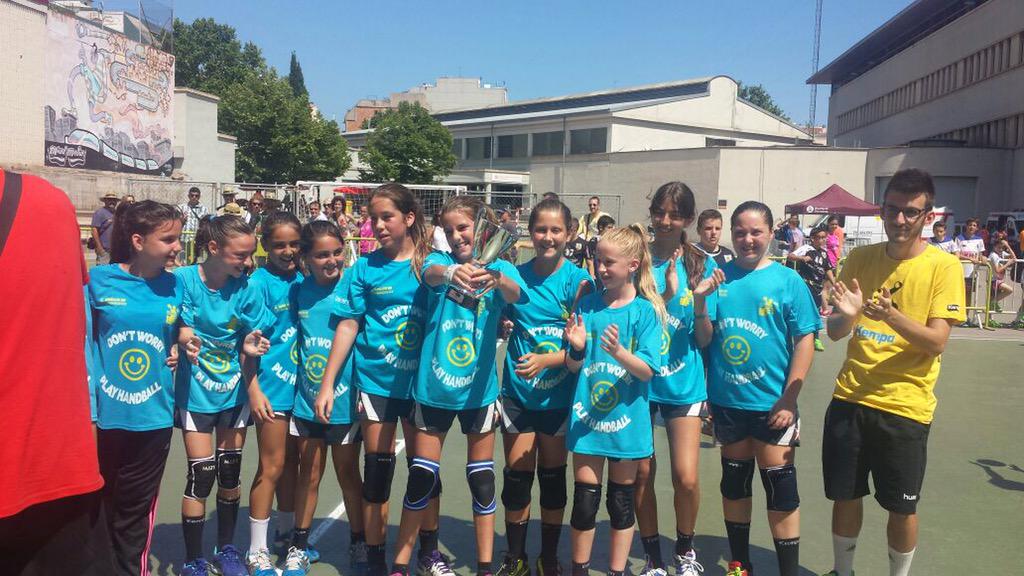 aehfranqueses's tweet photo. 3er lloc per l'aleví femení
4t lloc per l'aleví masculí
Cadet masculí entre 8 primers #GCup2015 #GCupLesFranqueses http://t.co/CEEZIdyX87