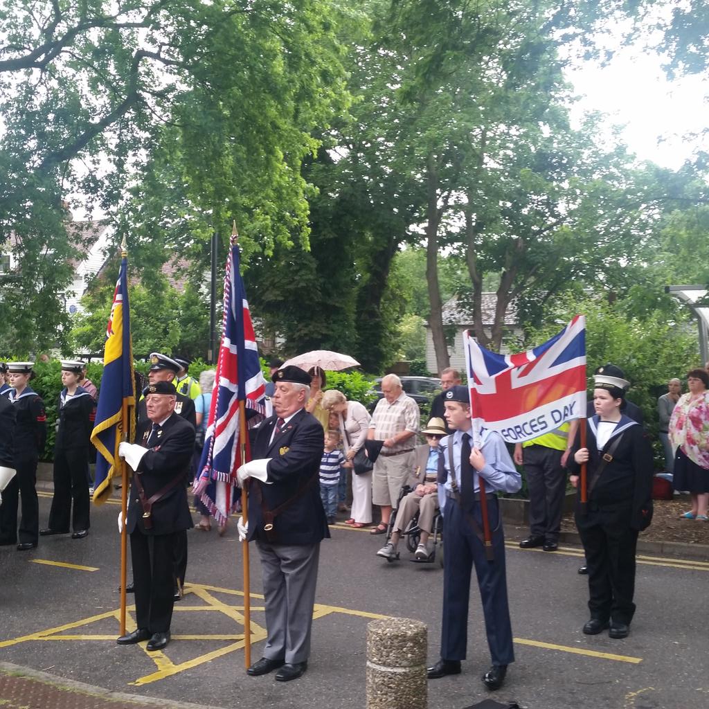 DavidBurrowesUK's tweet photo. Young and old join in support for #ArmedForcesDay in #Enfield http://t.co/6B9BzpWKFn http://t.co/iNeMwgzHya
