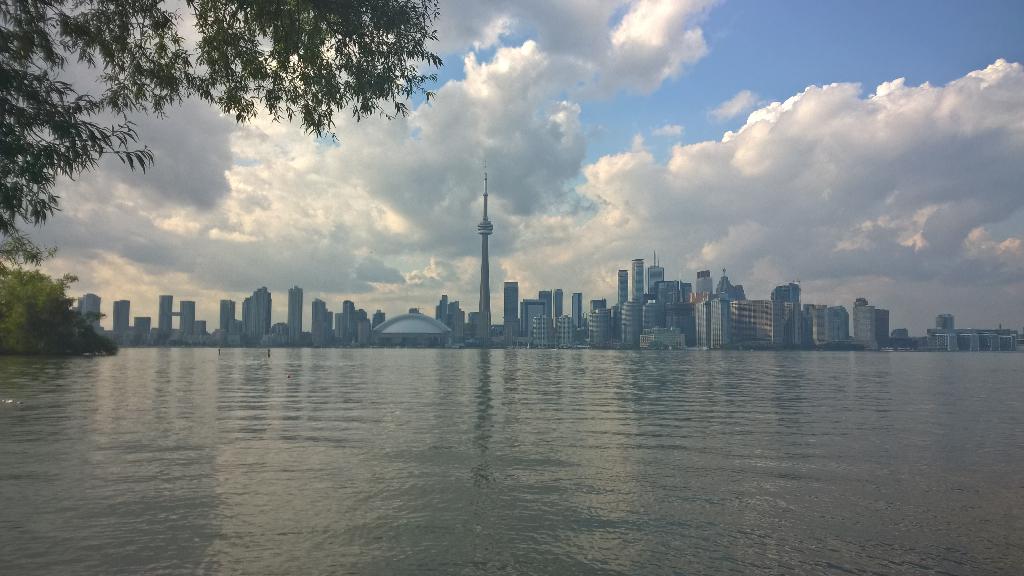 tommymarlow's tweet photo. Memorable fortnight - thank you @TorontoComms @washingtondc &amp; @nycgo for friendly welcomes. #CityofTO #DCiscool #NYC http://t.co/yBgmSGXC54