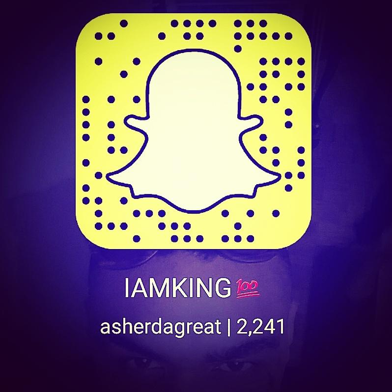Asher_DaGreat's tweet photo. FOLLOW ME ON SNAPCHAT #IAMKING #SNAPCHAT #snapme http://t.co/oLvYQAWulb